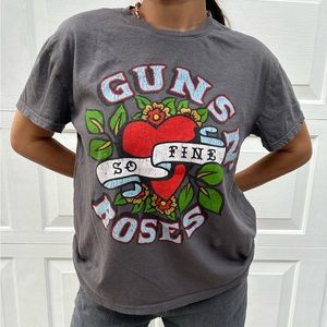 Vintage Style Guns N’ Roses Band Tee 🎸